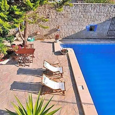 1882 Hotel 4*
